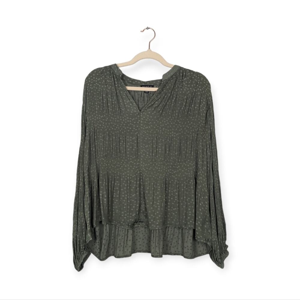 Anthropologie Current Air Green Star Long Balloon Sleeve Pleated Relaxed Blouse